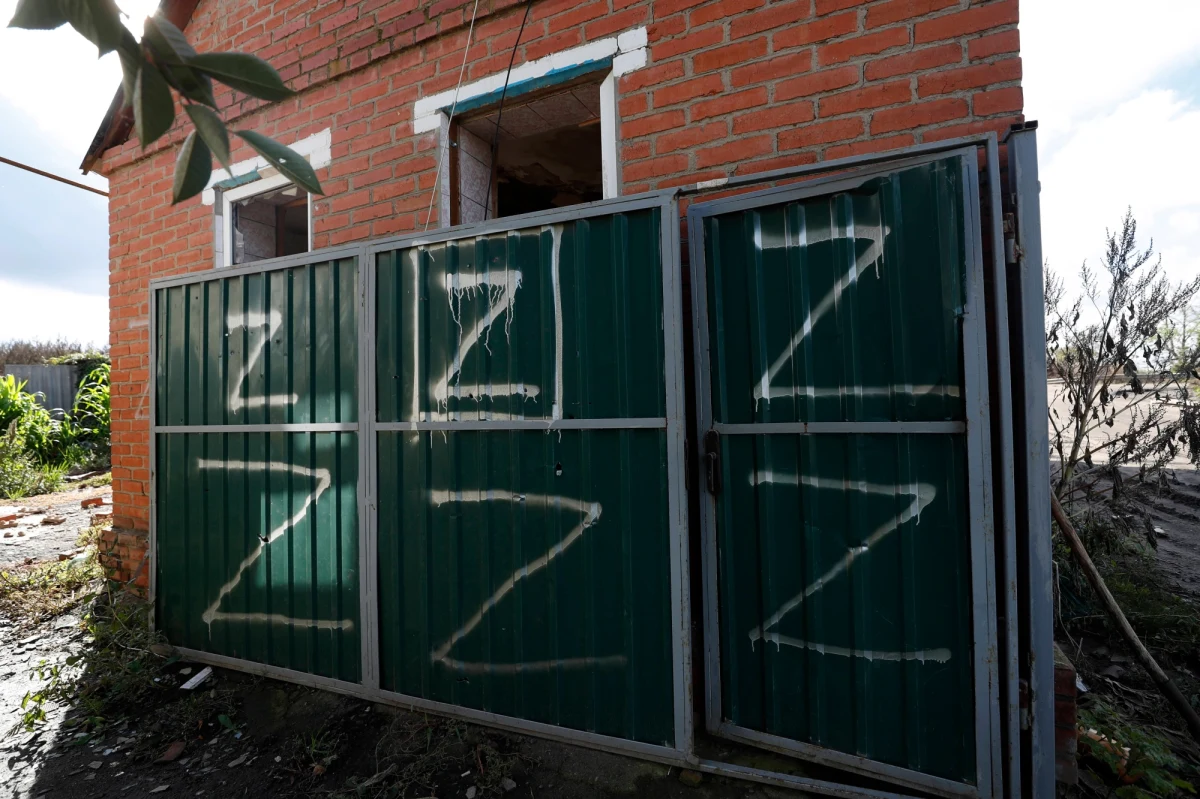 Służba Bezpieczeństwa Ukrainy rozbiła grupę szpiegów, którzy przekazywali Rosji dane do przeprowadzania ataków rakietowych między innymi na transporty z wojskowym sprzętem. Zatrzymano 4 osoby, które działać miały w obwodzie donieckim i charkowskim. 