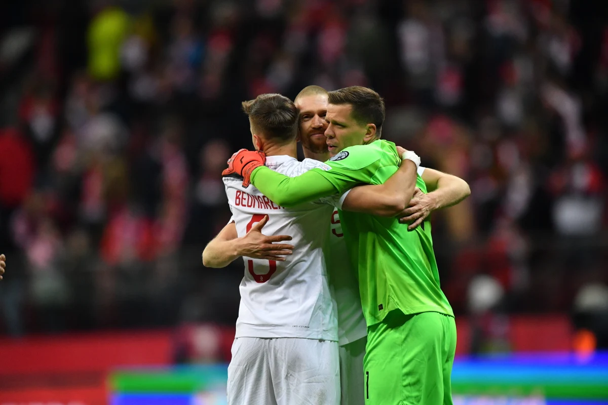 Polska w swoim drugim meczu eliminacji piłkarskich mistrzostw Europy wygrała w Warszawie z Albanią 1:0 (1:0) dzięki bramce Karola Świderskiego. Trzy dni wcześniej biało-czerwoni ulegli w Pradze Czechom 1:3.