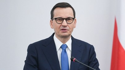 CBOS: Połowa Polaków niezadowolona, że na czele rządu stoi Morawiecki