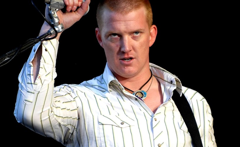 Josh Homme od lat walczy ze swoją byłą żoną o prawo do opieki nad dziećmi. Muzyk Queens of the Stone Age był w międzyczasie oskarżany o znęcanie się nad swoją rodziną. W długim oświadczeniu Homme przedstawił właśnie nowe wiadomości w tej sprawie i zdradza, kiedy będzie ona sfinalizowana.