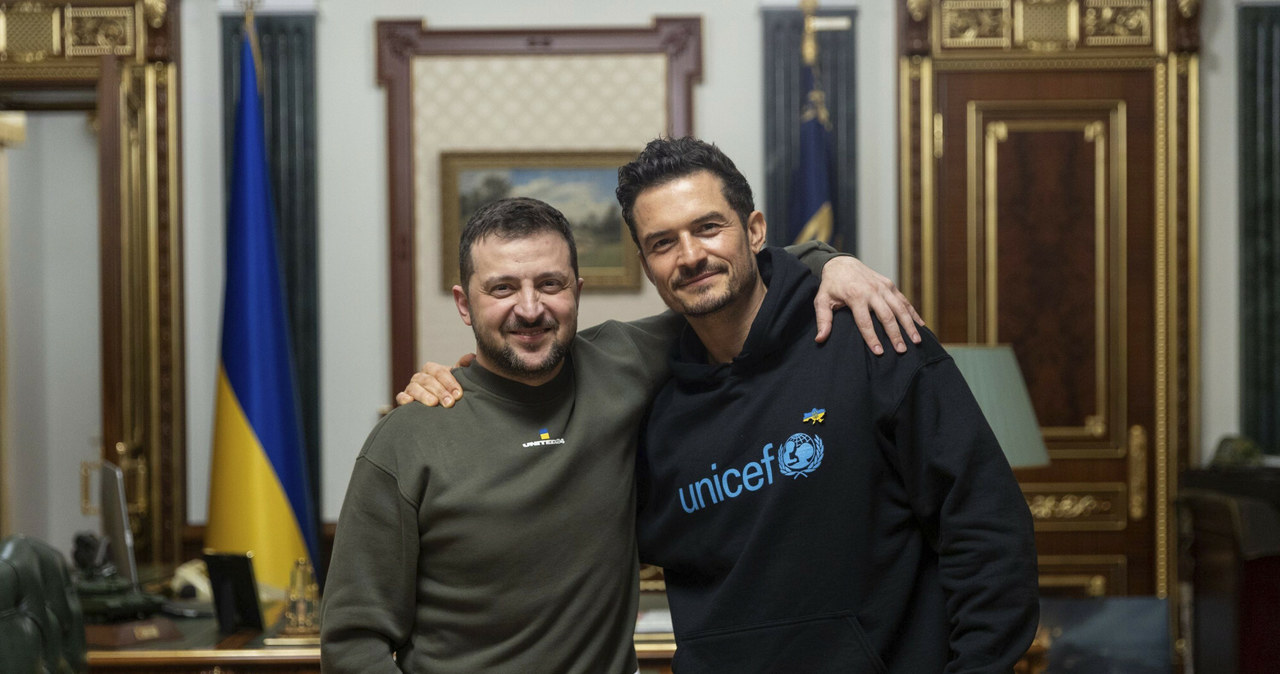 Orlando Bloom, który jest ambasadorem dobrej woli UNICEF-u, opublikował na swoim instagramowym profilu zdjęcia z okupowanej przez Rosję Ukrainy. Widać na nich zniszczone osiedla, wraki przestrzelonych samochodów, wystrzępione mury pomalowane przez patriotycznych graficiarzy.