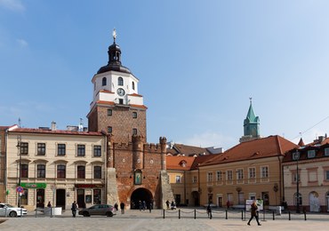 Lublin: Znikają drewniane stragany z ulicy Bramowej 
