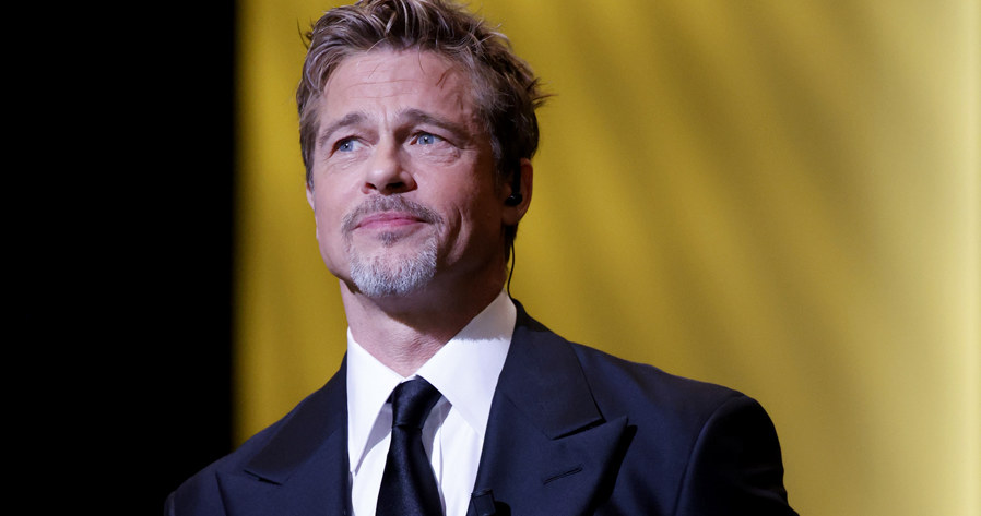 W styczniu świat obiegła informacja, że Brad Pitt postanowił pozbyć się swojej rozległej posiadłości zlokalizowanej w prestiżowej dzielnicy Los Angeles. Hollywoodzki gwiazdor mieszkał tam niegdyś z byłą żoną Angeliną Jolie i szóstką ich dzieci. Imponująca nieruchomość znalazła właśnie nowego właściciela. Aktor sporo na tej transakcji zarobił - za willę, którą kupił w latach 90. XX wieku za 1,7 mln dolarów, otrzymał teraz aż 39 mln dolarów.