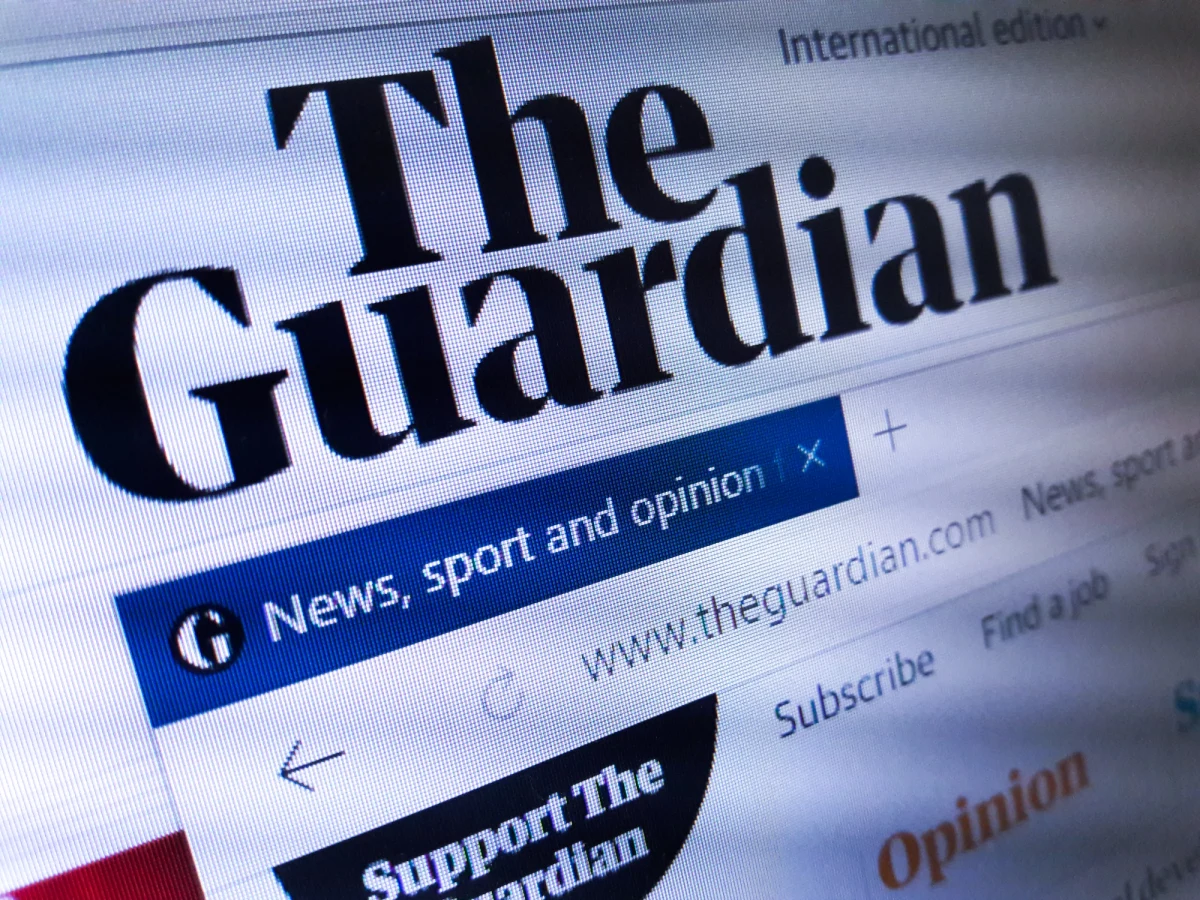 Właściciel brytyjskiego dziennika "The Guardian" przeprosił w środę za rolę, jaką założyciele gazety odegrali w transatlantyckim niewolnictwie i ogłosił dziesięcioletni program naprawiania wyrządzonych w ten sposób krzywd.