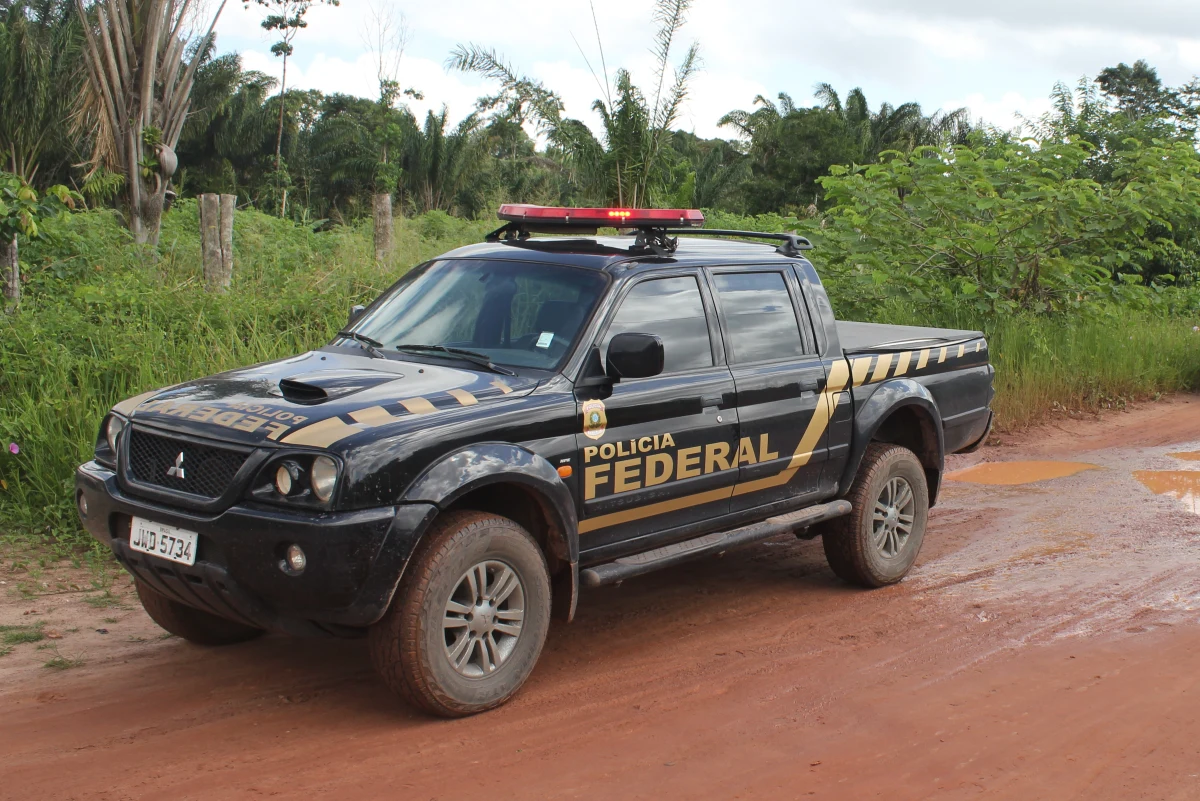 Funkcjonariusze policji stanu Minas Gerais we wschodniej Brazylii uratowali kobietę pogrzebaną żywcem na cmentarzu w mieście Visconde do Rio Branco. 36-latka przetrwała pomimo zamurowania grobu - donoszą w środę brazylijskie media.