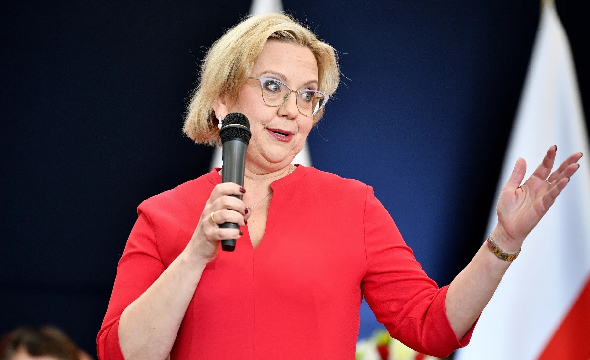 Polska minister klimatu i środowiska Anna Moskwa została wybrana na wiceprzewodniczącą Rady Zarządzającej Międzynarodowej Agencji Energetycznej - wynika z informacji zamieszczonej w mediach społecznościowych szefowej resortu klimatu.