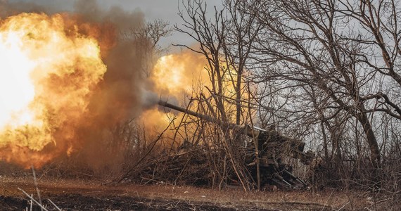 ​W Bachmucie na wschodzie Ukrainy walczy około 6 tys. zawodowych najemników z rosyjskiej grupy Wagnera i około 20-30 tys. innych najemników tej formacji, w tym zwerbowanych w więzieniach - poinformował przewodniczący Kolegium Połączonych Szefów Sztabów Sił Zbrojnych USA generał Mark Milley.