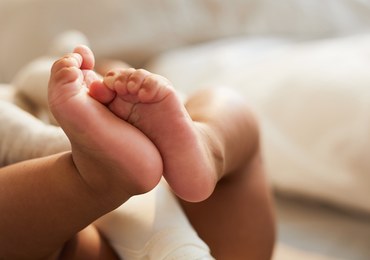 Ojciec miał pogryźć trzymiesięcznego syna. Usłyszał zarzuty