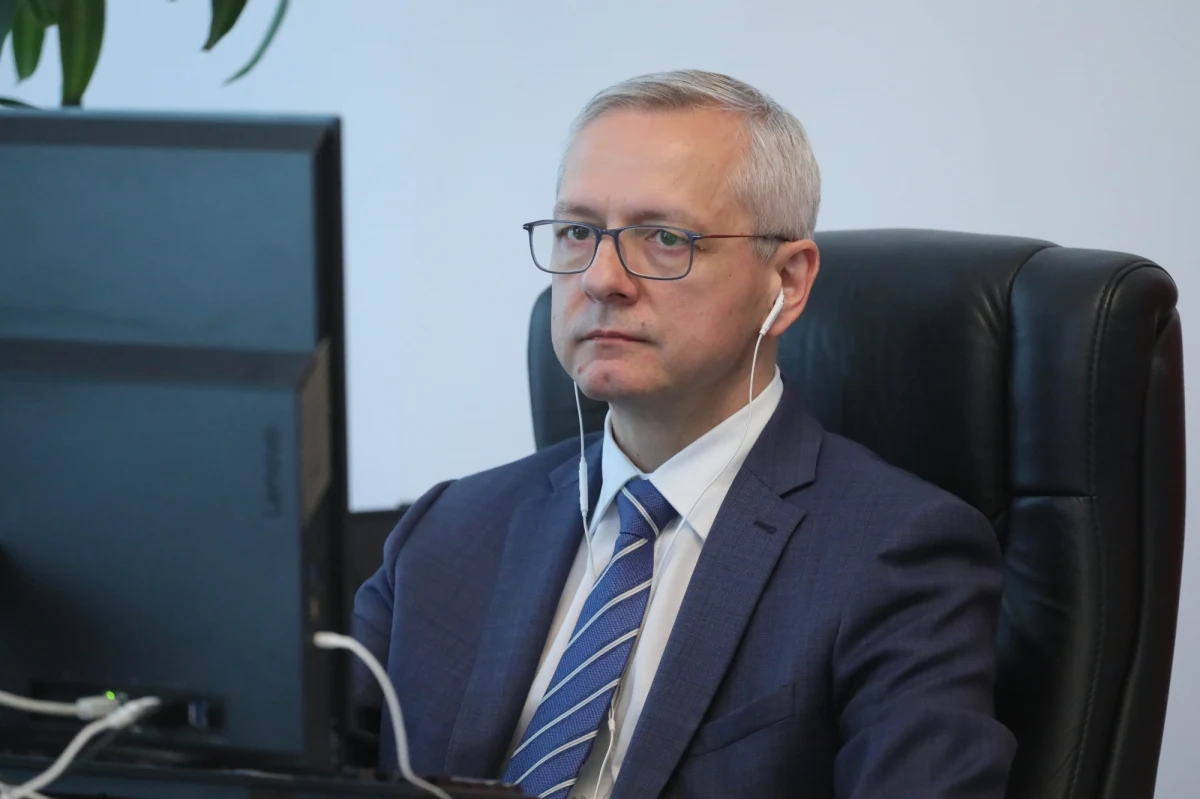 Poseł Prawa i Sprawiedliwości Marek Zagórski składa rezygnację z mandatu, aby objąć funkcję prezesa spółki Krajowa Grupa Spożywcza. Zagórski w latach 2018-20 kierował resortem cyfryzacji.