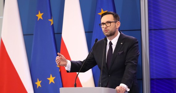 Daniel Obajtek został w czwartek powołany na prezesa zarządu PKN Orlen na kolejną trzyletnią kadencję - podała w czwartek spółka w komunikacie giełdowym.