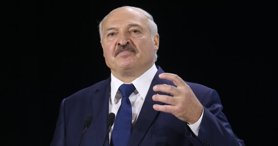 ​Prezydent Białorusi Alaksandr Łukaszenka, przemawiając do Zgromadzenia Narodowego, wezwał Ukrainę do tego, by usiadła do negocjacji z Rosją. Zagroził także, że Moskwa może użyć "najstraszniejszej broni", jeśli poczuje się zagrożona.