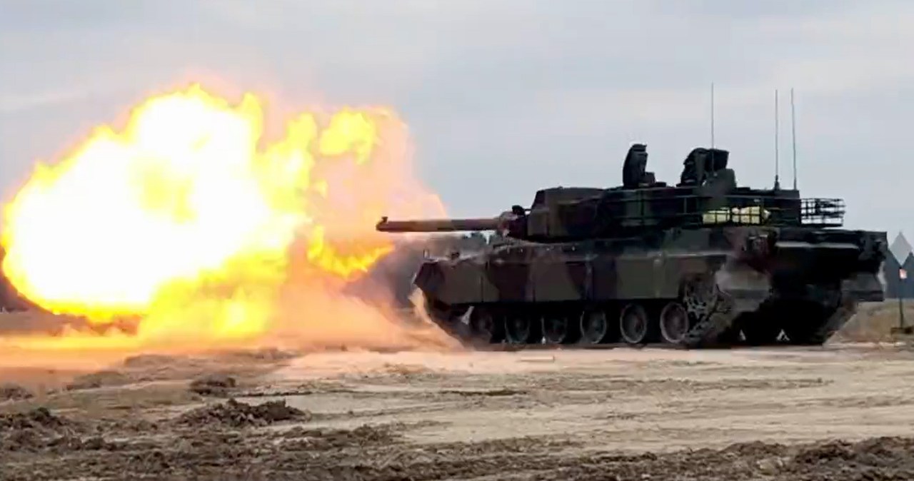 Wojsko Polskie właśnie rozpoczęło ćwiczenia z koreańskimi czołgami K2 Black Panther. Pierwszy raz otworzyły ogień. Ten zaawansowany sprzęt robi wrażenie w akcji na poligonie.