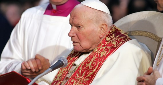 ​W niedzielę przypada 18. rocznica śmierci Jana Pawła II. Papież zmarł w Watykanie w wigilię niedzieli Bożego Miłosierdzia - 2 kwietnia 2005 r. o godz. 21.37. Miał 84 lata. Nazywany był papieżem rodziny.