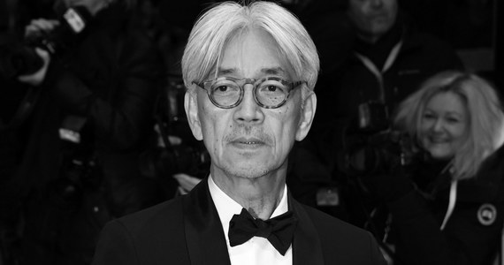 Nie żyje Ryuichi Sakamoto - wybitny japoński muzyk, kompozytor, producent muzyczny i działacz. Był laureatem wielu nagród - m.in. Oscara za muzykę do filmów "Ostatni cesarz" i "Wesołych świąt, pułkowniku Lawrence".