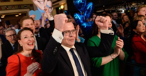 "To wielkie zwycięstwo. Dostaliśmy mandat od suwerena. Finlandię trzeba doprowadzić do dobrego stanu, a cel jest jeden: uporządkować fińską gospodarkę" – powiedział lider liberalno-konserwatywnej Koalicji Narodowej (KOK) Petteri Orpo, ogłaszając zwycięstwo w niedzielnych wyborach.