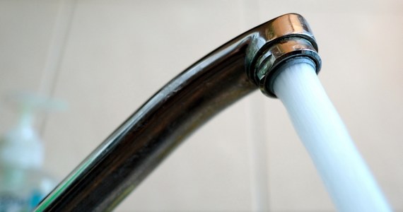 Prokuratura wszczęła śledztwo w sprawie zanieczyszczenia wody w Bielsku-Białej. W zbadanych przez sanepid próbkach wykryto styren, związek chemiczny użyty przy remoncie sieci wodociągowej. Przez ponad dwie doby woda w kranach w części miasta nie nadawała się do spożycia i mycia. 
