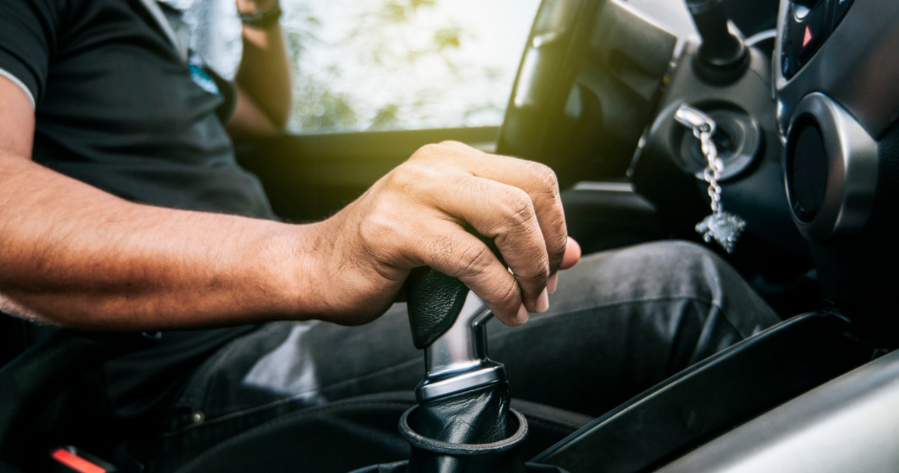 To zwyczaj wielu kierowców. A mechanik już zaciera ręce