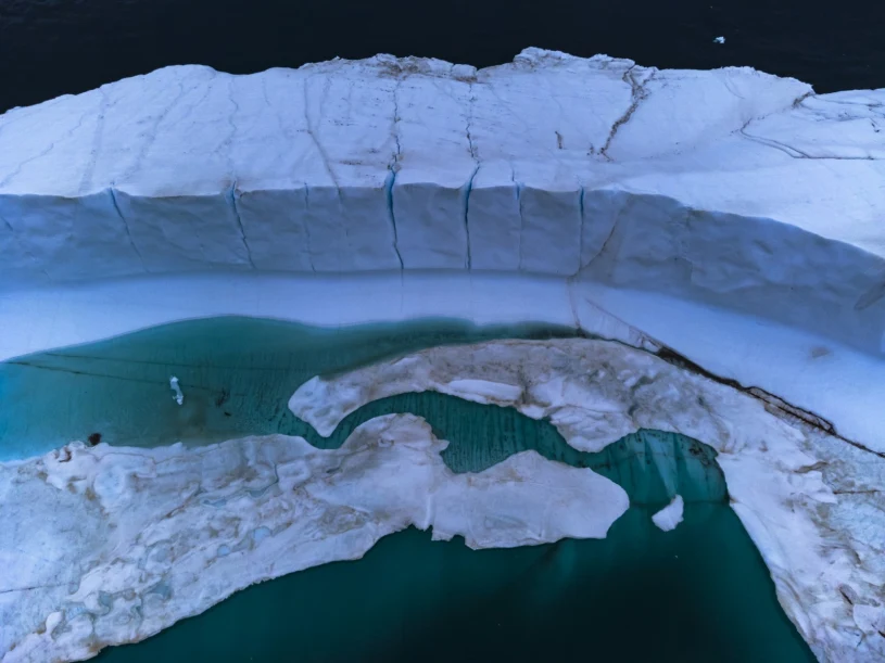 Iceberg the size of Manhattan breaks away from Greenland