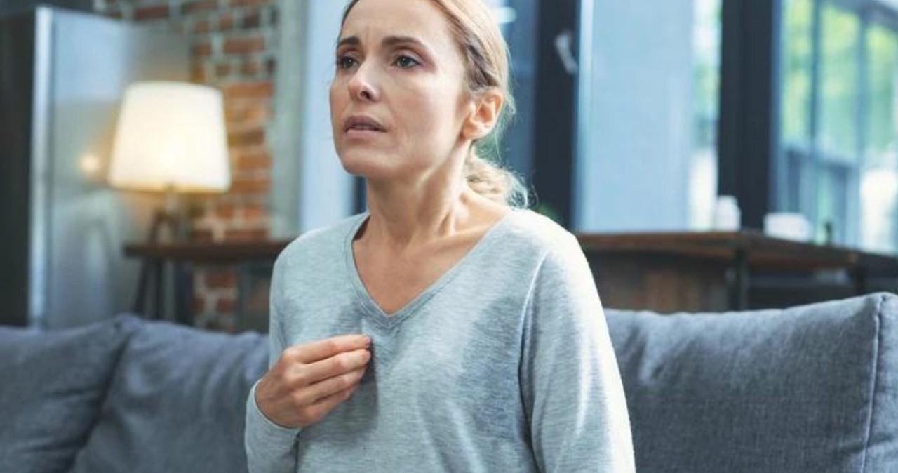 Przez choroby i stres, ale nie tylko. Jest też inna przyczyna potliwości