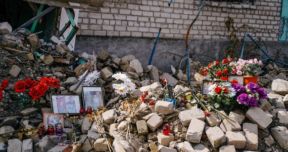 W okupowanym przez siły rosyjskie Mariupolu na południowym wschodzie Ukrainy rośnie śmiertelność wśród mieszkańców, pojawia się wiele nowych pochówków - informuje lojalna wobec Kijowa mariupolska rada miejska.