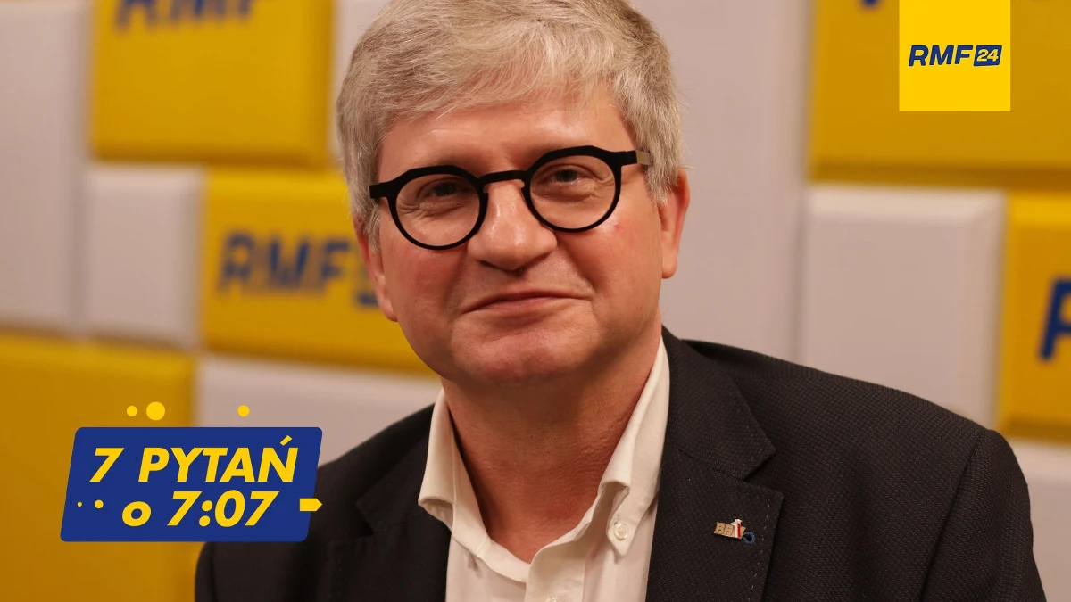 "Informacje o tym, że może dojść do ofensywy i że ta wizyta (Wołodymyra Zełenskiego w Polsce – przypis red.) ma być tego początkiem, należy traktować jako przejaw gry informacyjnej i walki prowadzonej przez obie strony. Nie tylko przez Rosję, również przez Ukrainę i państwa wspierające Ukrainę. Niewątpliwie jest tak, że z puntu widzenia ukraińskiego, ale również i naszego ta wizyta nadaje sprawie ukraińskiej ponowny rozgłos w wymiarze światowym. I ma służyć również podtrzymaniu, a nawet wzmożeniu wsparcia dla Ukrainy" – mówił w rozmowie 7 pytań o 7.07 w internetowym Radiu RMF24 Paweł Soloch, doradca społeczny prezydenta i były szef BBN. W ten sposób skomentował dzisiejszą wizytę Wołodymyra Zełenskiego w naszym kraju.