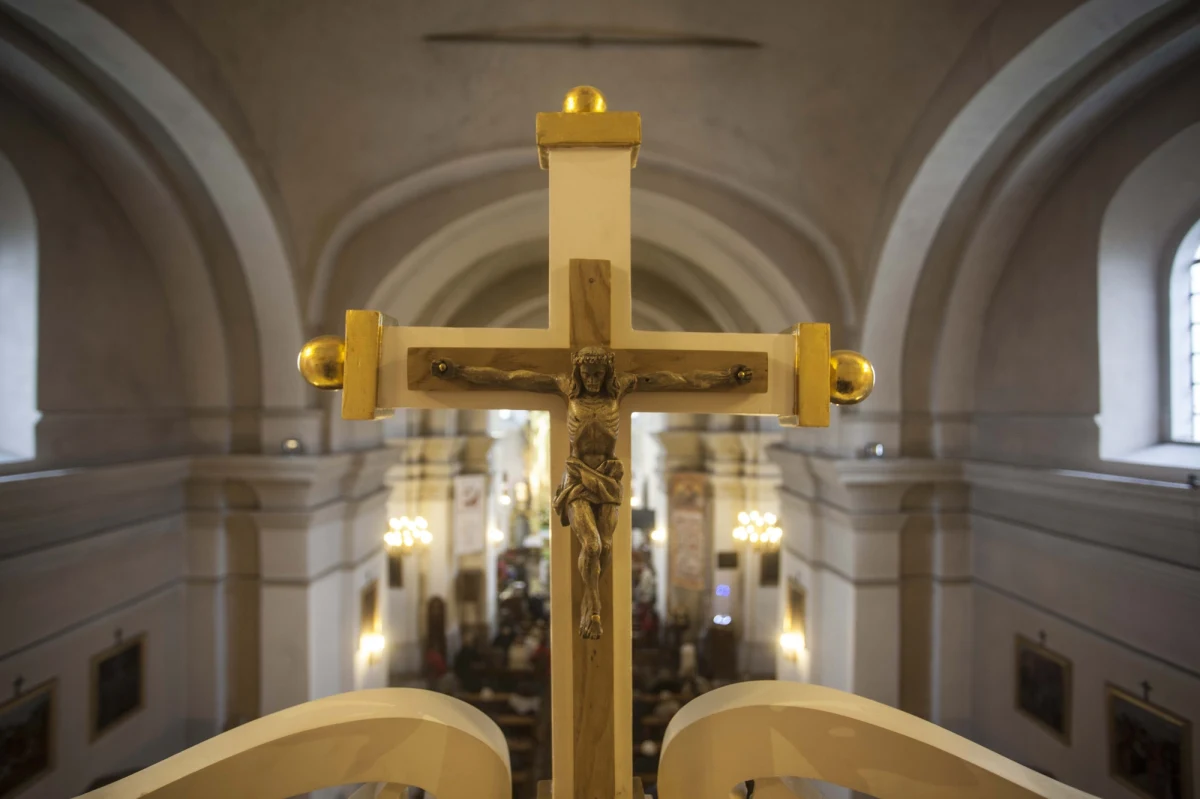 W Niedzielę Wielkanocną wsłuchujemy się w dźwięki, które tego dnia nam towarzyszą. To m.in. pieśni wielkanocne. Ile ich jest i jakie są śpiewane najczęściej w polskich kościołach? O tym, w rozmowie z dziennikarką RMF FM, Agnieszką Pietrzak, opowiada ksiądz doktor Wojciech Kałamarz - kompozytor, dyrygent, kantor i redaktor naczelny znanego od prawie 150 lat Śpiewnika Kościelnego ks. Jana Siedleckiego. 