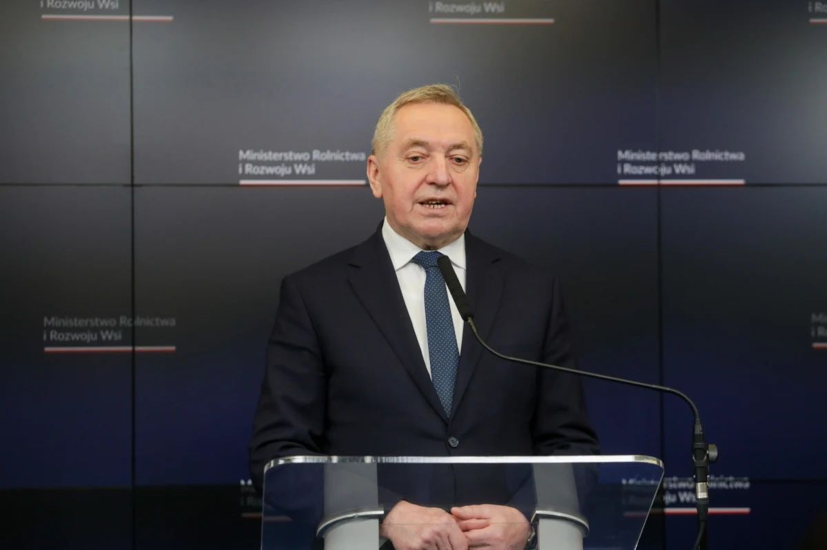 Jako walkę PiS-u o utrzymanie wpływów na wsi politolog prof. Wawrzyniec Konarski odbiera zmianę na stanowisku funkcji ministra rolnictwa i rozwoju wsi. Henryk Kowalczyk złożył dziś  rezygnację z funkcji szefa tego resortu. Powodem miały być działania Komisji Europejskiej w sprawie przedłużenia bezcłowego i bezkontyngentowego importu zbóż z Ukrainy.