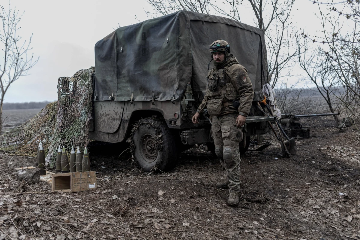 ​Ukraina jest gotowa przedyskutować z Rosją przyszłość Krymu, jeśli ukraińskie wojska dotrą do granicy okupowanego półwyspu - powiedział dziennikowi "Financial Times" wiceszef biura prezydenta Wołodymyra Zelenskiego Andrij Sybiha.