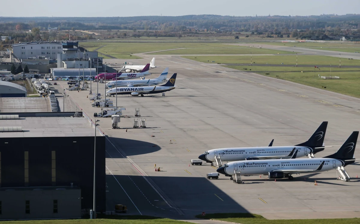 Kłopoty techniczne samolotu z Warszawy do Tel Awiwu. W związku z usterką musiał awaryjnie lądować w Pyrzowicach.