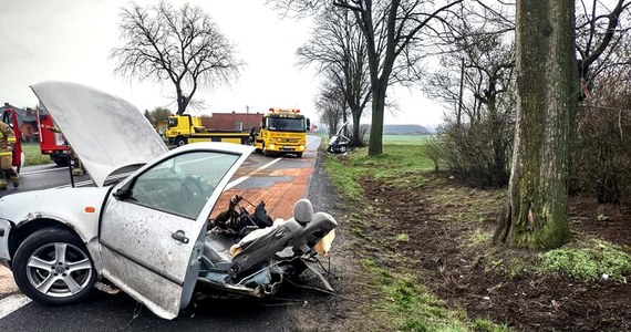 26-letni strażak ochotnik zginął w wypadku na drodze krajowej nr 92 w Sękowie w pow. szamotulskim. Zderzyły się tam dwa samochody. 