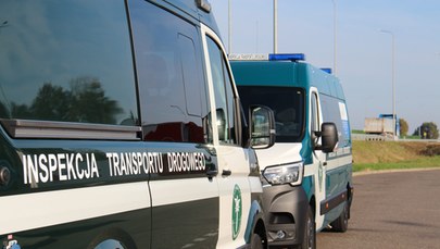 Kobieta urodziła dziecko na autostradzie. Poród odebrała babcia-położna