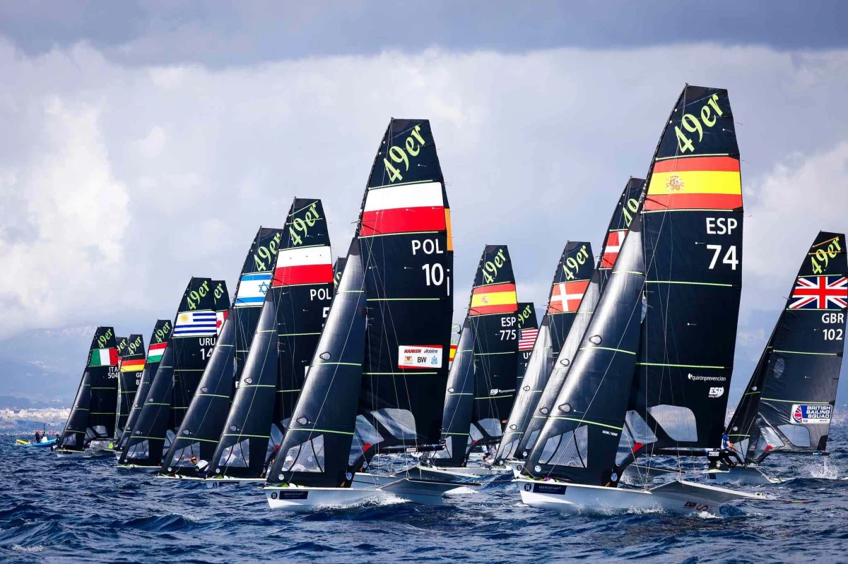 4 miejsce Łukasza Przybytka i Jacka Piaseckiego w klasie 49er to najlepszy wynik polskich żeglarzy w regatach Pucharu Świata Trofeo Princesa Sofia na Majorce. Na starcie stanęło ponad 1200 żeglarzy i żeglarek z 67 krajów, w tym 36 reprezentantów Polski. Puchar Księżniczki Zofii to pierwsze w tym roku regaty Pucharu Świata klas olimpijskich i dla całej światowej czołówki pierwsza weryfikacja formy po zimowych przygotowaniach do sezonu.