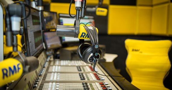 11 kwietnia radiowcy w całym kraju świętują Polski Dzień Radia. Z tej okazji mamy dla Was zestawy radiowych gadżetów RMF FM i I LOVE RADIO.