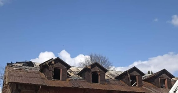 To nie były spokojne święta Wielkanocny dla strażaków z Warmii i Mazur. Do groźnego pożaru doszło m.in. w miejscowości Bartlewo nad jeziorem Bełdany, gdzie w poniedziałek zapalił się hotel Galindia. Właściciel straty oszacował na 2,5 miliona złotych. Strażakom udało się uratować połowę budynku.