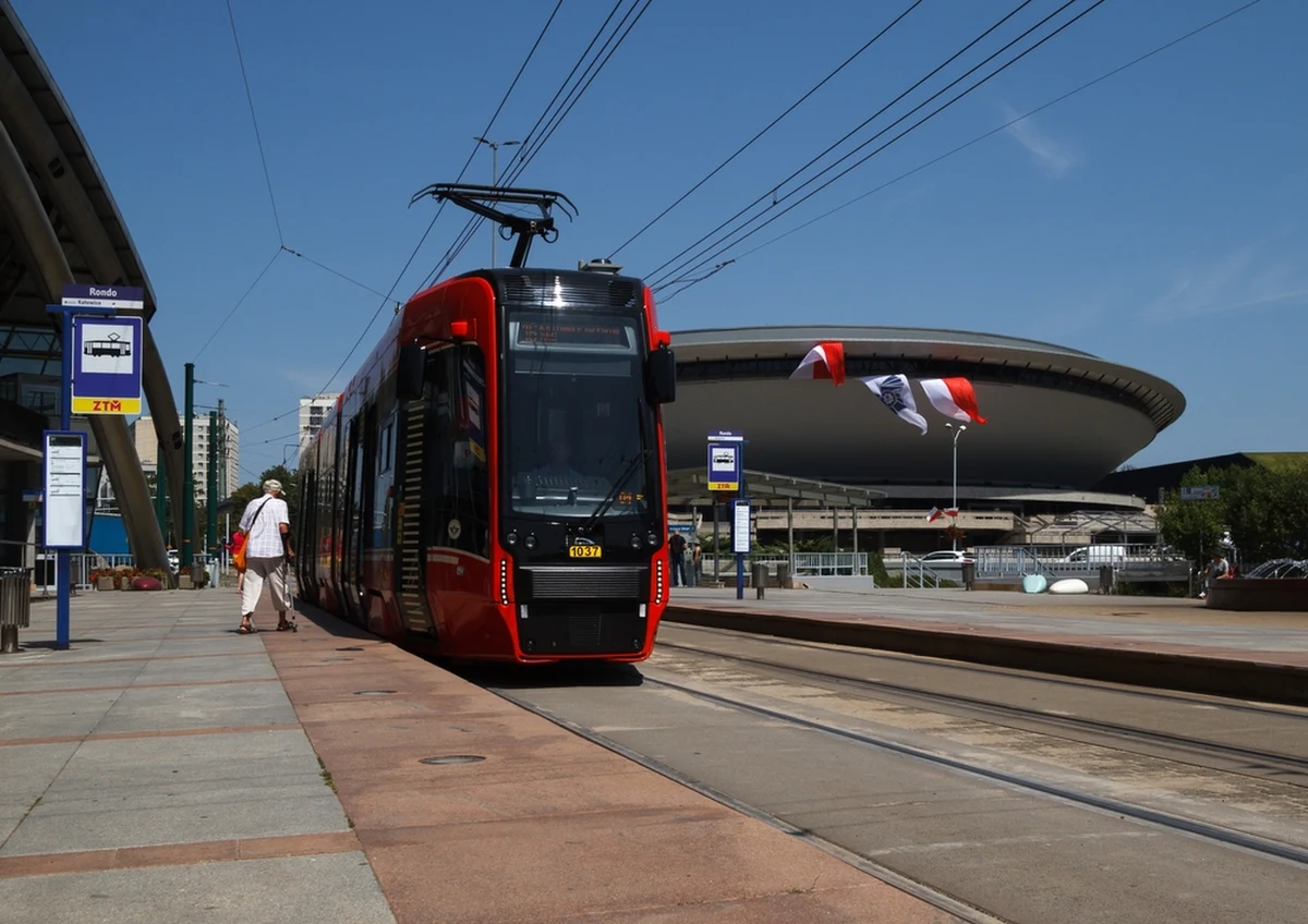 Wyniki przeprowadzonego w 2021 roku spisu powszechnego, w którym w sumie 585,7 tys. osób wskazało śląską identyfikację narodowo-etniczną, to sukces Ślązaków jako grupy posiadającej odrębną tożsamość - skomentowała politolożka z Uniwersytetu Śląskiego prof. Małgorzata Myśliwiec.