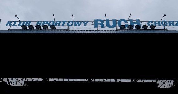 Ruch Chorzów w podbramkowej sytuacji. To piłkarskie określenie bardzo dobrze opisuje obecne problemy klubu związane z jego stadionem. 