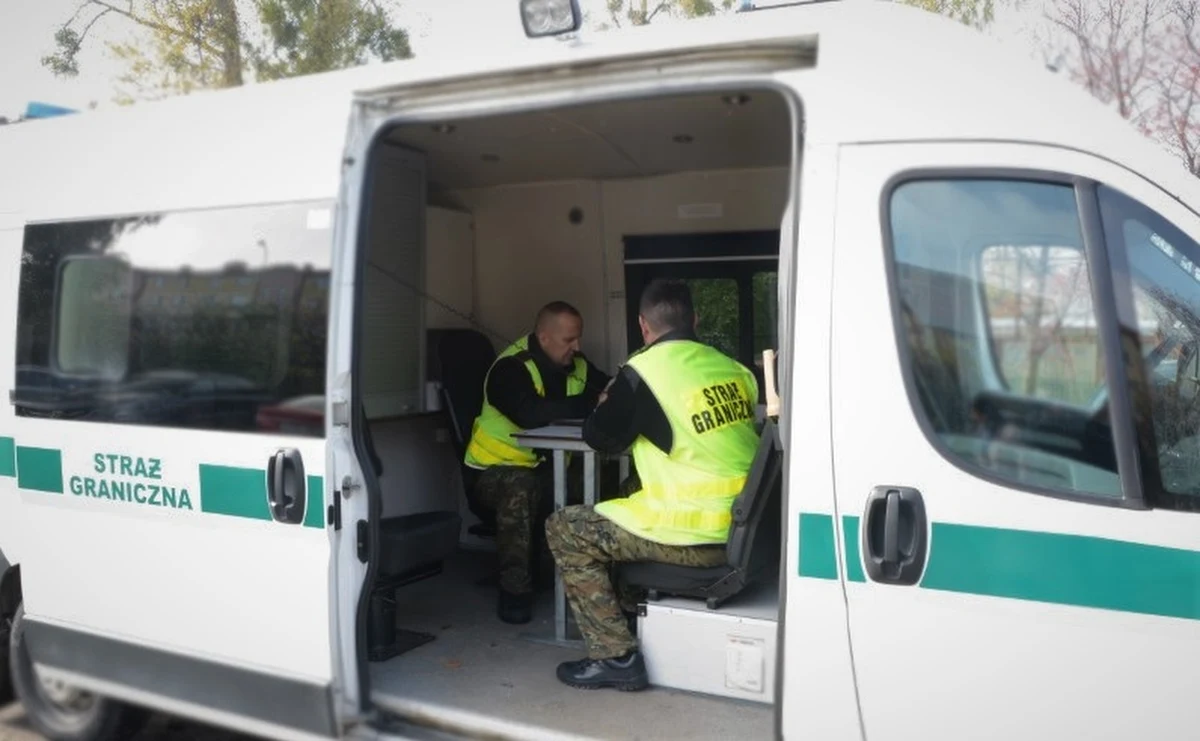 10 tys. złotych grzywny Sąd Rejonowy w Działdowie wymierzył przedsiębiorcy, który zatrudniał 78 obywateli Indonezji niezgodnie z przepisami. Agencja pośrednictwa pracy naruszyła przepisy dotyczące zatrudniania cudzoziemców w Polsce.