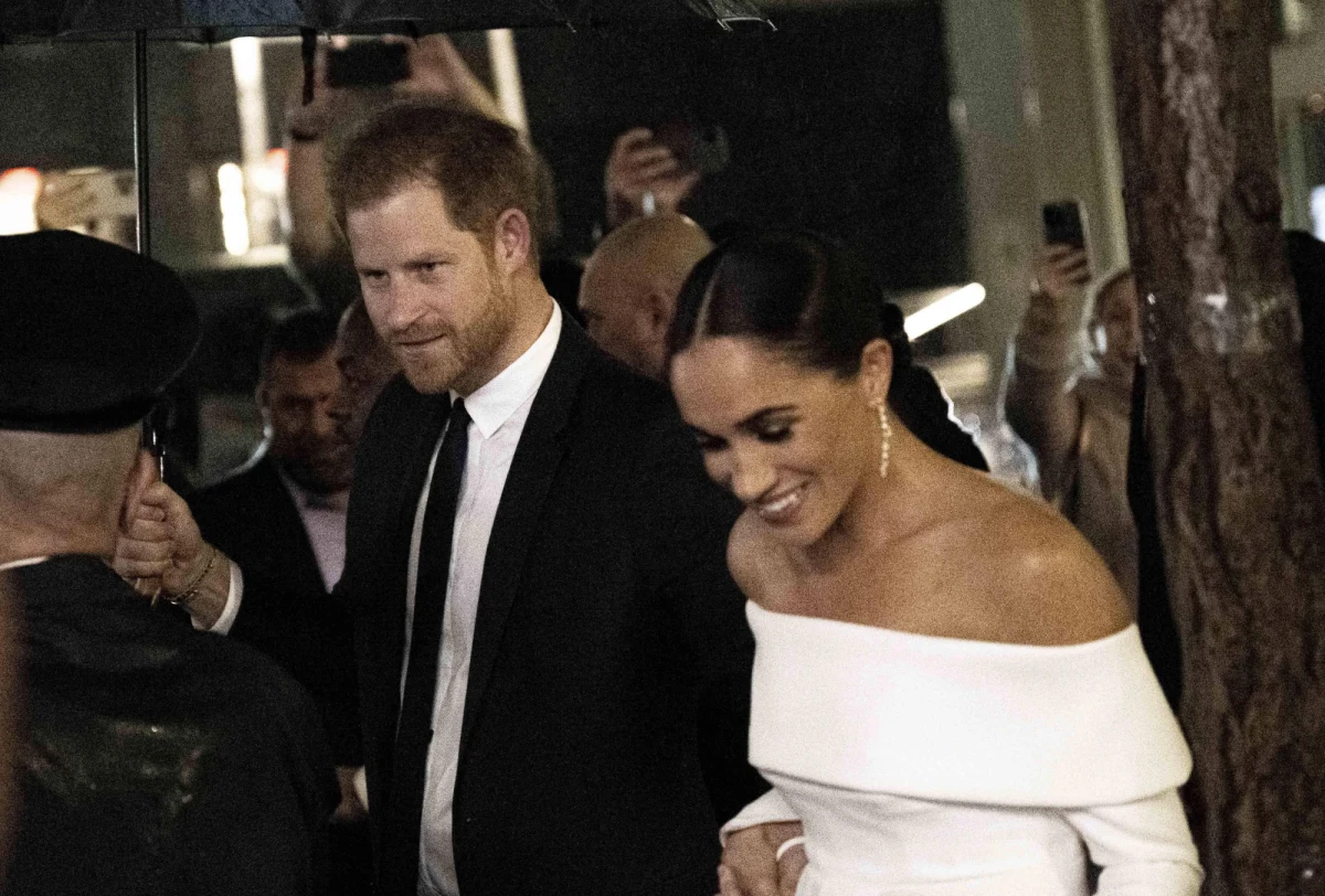 Brytyjski książę Harry, młodszy syn króla Karola III, będzie uczestniczył w jego koronacji. Na uroczystość nie przyjedzie jednak jego amerykańska żona Meghan, która pozostanie w Kalifornii z ich dziećmi - poinformował Pałac Buckingham.