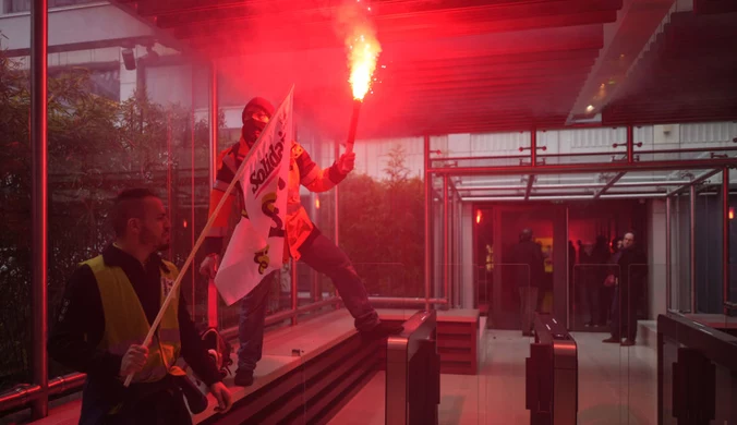 Protesty we Francji. Gorąco na ulicach. Jutro decydujący dzień