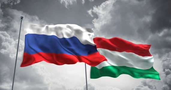 Przedstawiciele Węgier opuszczą struktury rosyjskiego Międzynarodowego Banku Inwestycyjnego (IIB), którego siedziba znajduje się w Budapeszcie. IIB nazywany jest często „bankiem szpiegów”. Wczoraj sankcje na kierownictwo banku nałożyły Stany Zjednoczone.