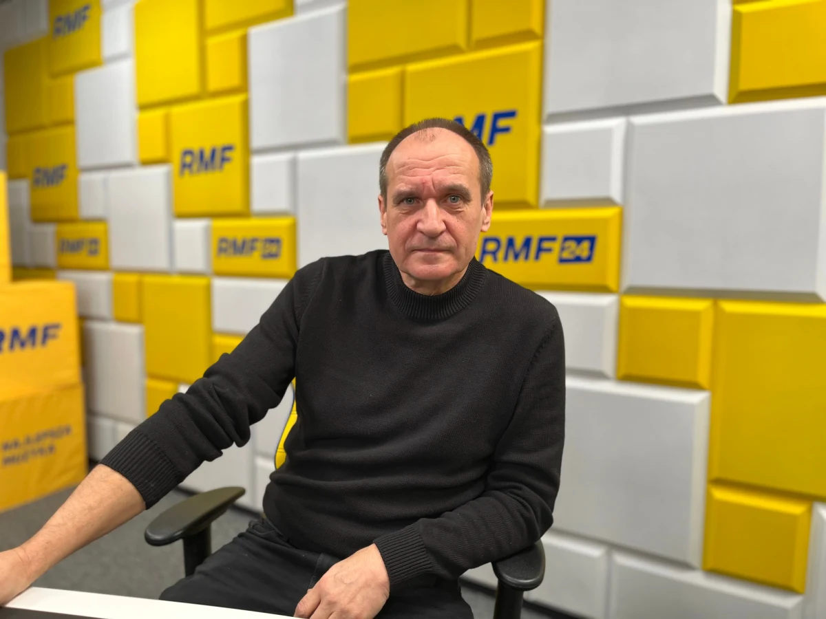 "Ordynacja mieszana, referenda, antykorupcja, antysitwa i zniesienie immunitetów. Tyle kosztuje Kukiz" – mówił w Porannej rozmowie w RMF FM Paweł Kukiz. W ten sposób odniósł się sprawy pieniędzy z rezerwy budżetowej przyznanych dzięki Mateuszowi Morawieckiemu fundacji związanej z liderem Kukiz’15.