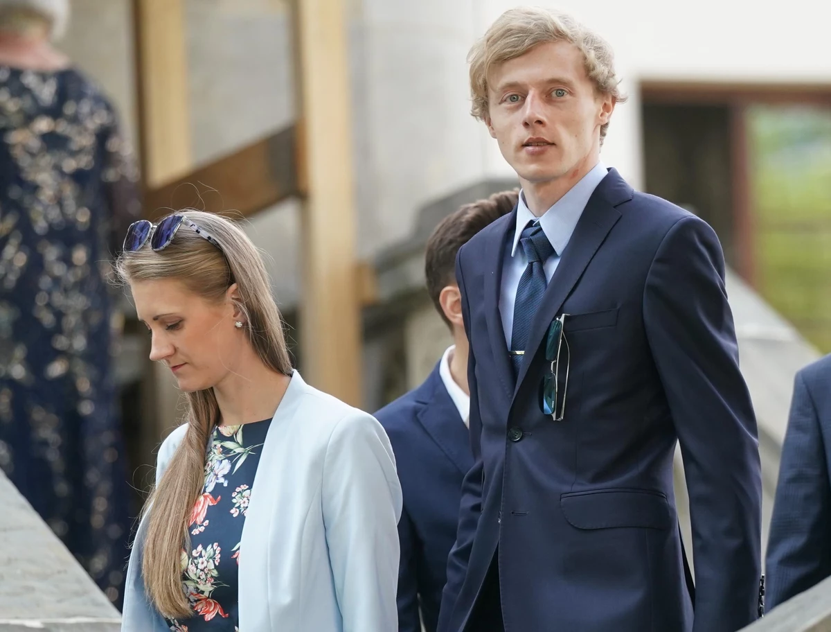 Marta Kubacka, żona naszego znakomitego skoczka, po ogromnych problemach kardiologicznych wróciła ze szpitala do domu. "To cud dokonany rękami lekarzy, pielęgniarek i rehabilitantów" - napisał w mediach społecznościowych Dawid Kubacki. Poinformował również, że żonie wszczepiono kardiowerter-defibrylator.