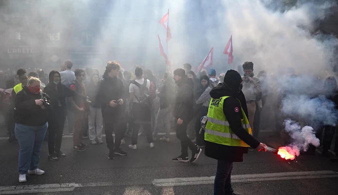 Francja: Rada Konstytucyjna zaaprobowała podwyższenie wieku emerytalnego do 64 lat