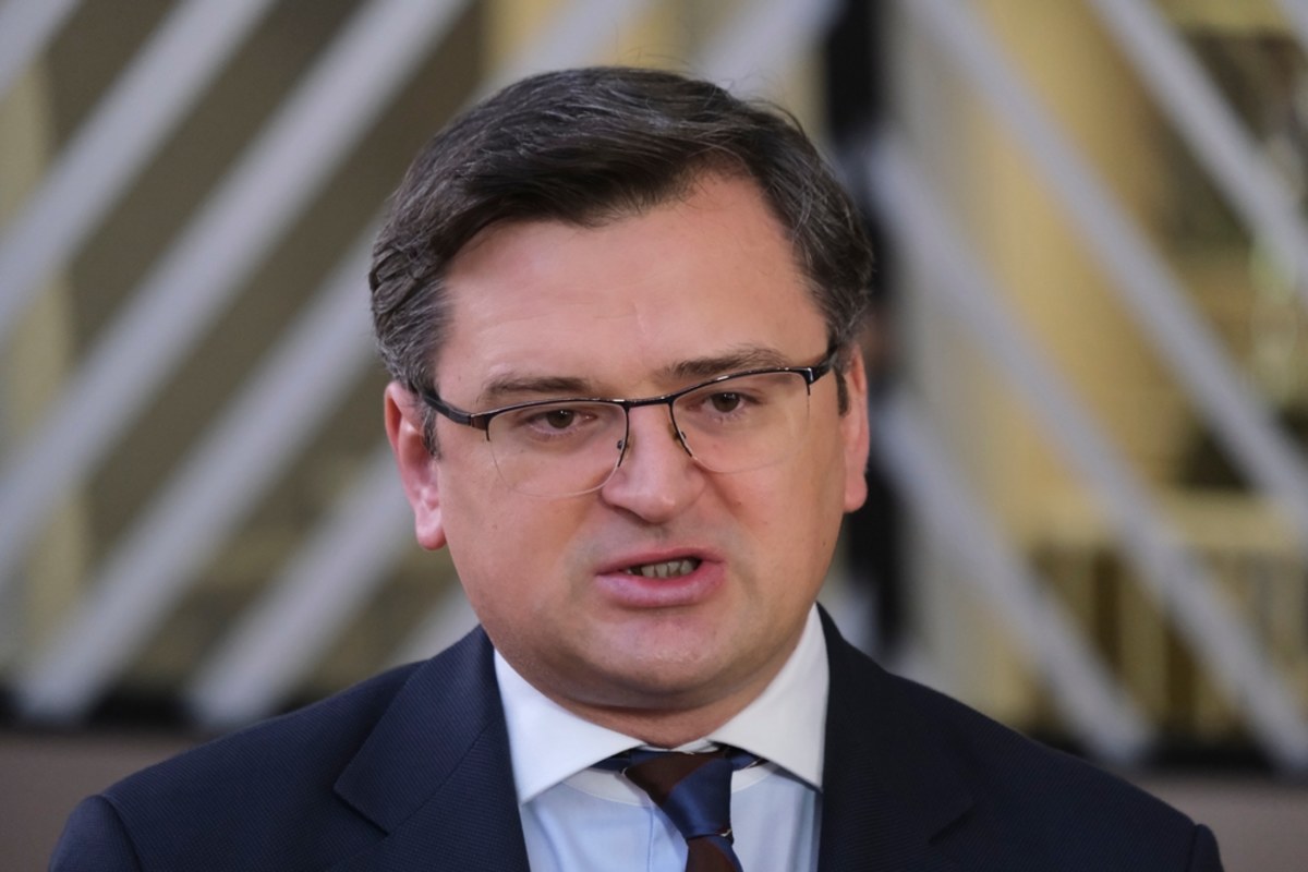Ukraina ma nadzieję, że szczyt NATO w Wilnie będzie przełomowy pod kątem decyzji o rozszerzeniu Sojuszu. Dmytro Kułeba w sposób bardzo zdecydowany odniósł się do oczekiwań swojego kraju i zapowiedział, że Kijów nie zaakceptuje żadnych "zastępczych decyzji".