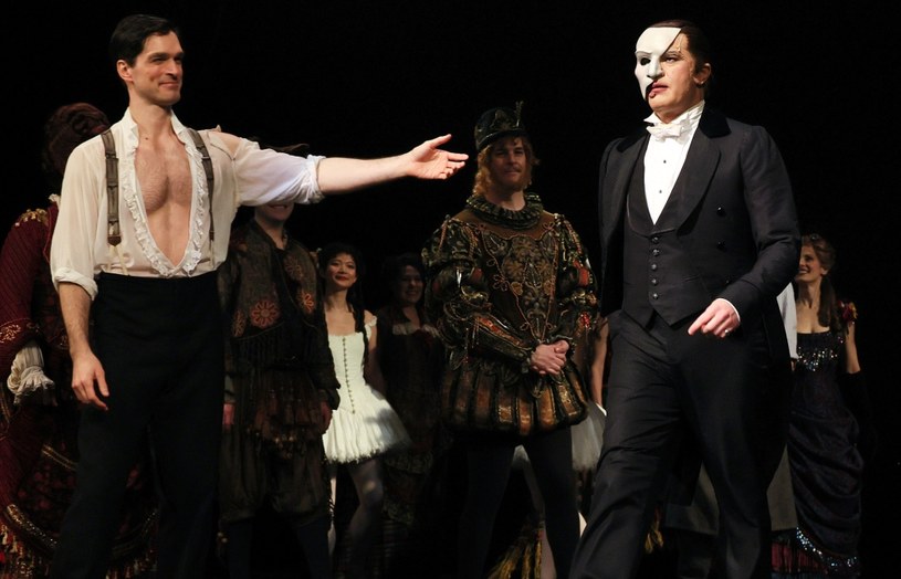 W niedzielę, 16 kwietnia, kurtyna opadnie po raz ostatni na najdłużej granym przedstawieniu w historii Broadwayu, mega hitowym musicalu Andrew Lloyda Webbera "Upiór w operze". Utrzymywał się na scenie przez ponad 35 lat.