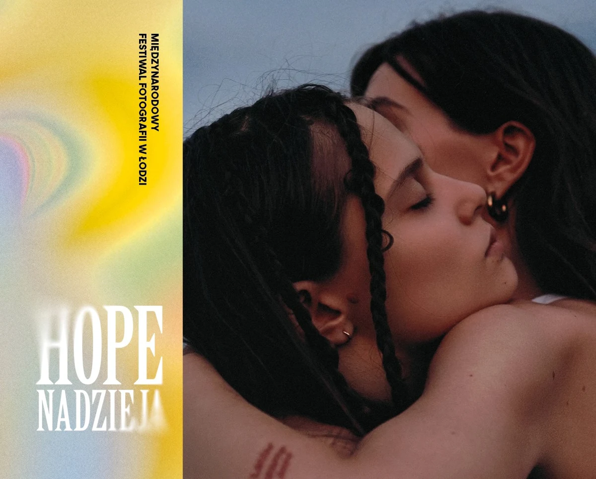 ​Nadzieja będzie tematem 22. Fotofestiwalu, który odbędzie się w Łodzi w czerwcu. Zaplanowano m.in. wystawę fotografii Zbigniewa Libery, Chrisa Niedenthala, Volkera Hinza, twórczości Grzegorza Przyborka oraz szereg wydarzeń o działaniu, współpracy i wierze w moc zmian.