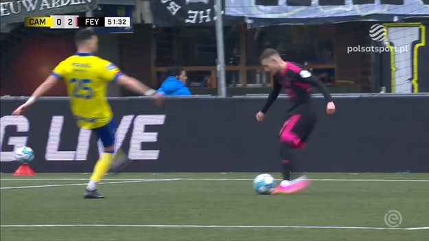 W załączonym materiale wideo gol Sebastiana Szymańskiego z meczu SC Cambuur - Feyenoord Rotterdam.

W tekście zawarto link serwisu partnerskiego