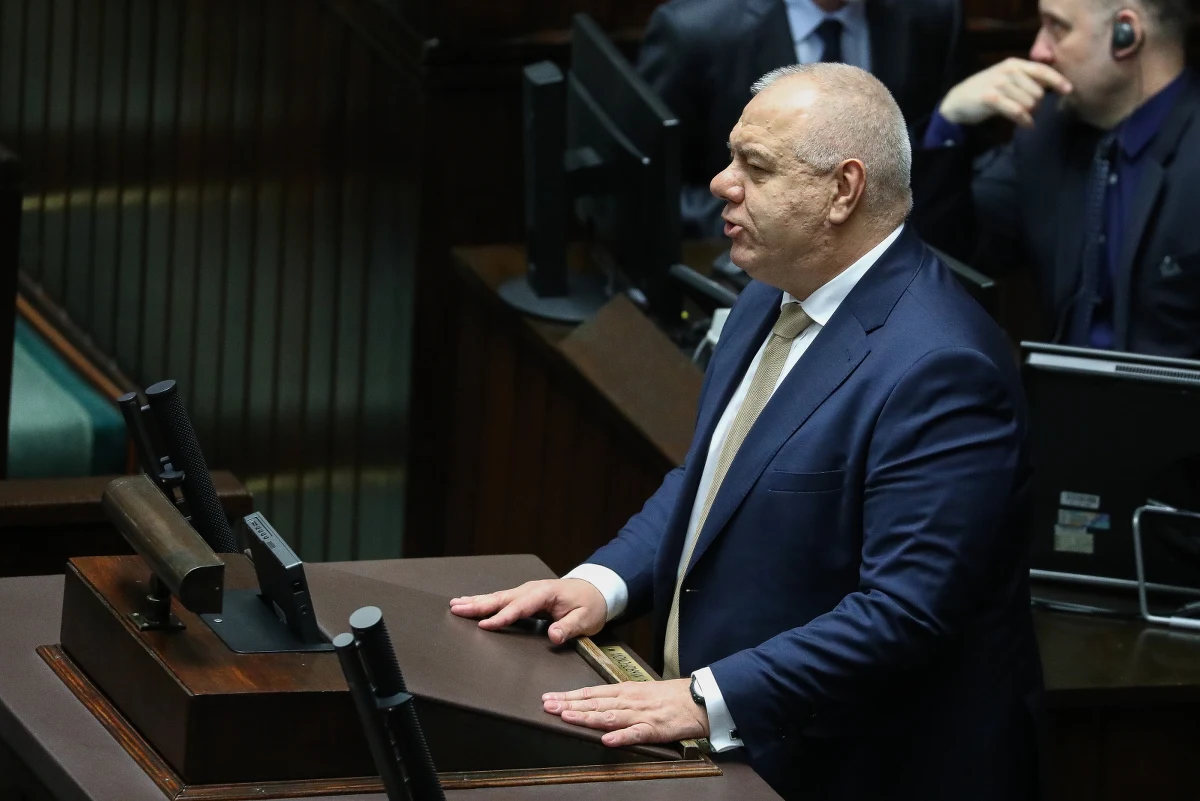 ​Chcę usłyszeć deklarację rządu Chile, że planowana w tym kraju nacjonalizacja przemysłu miedziowego jest nieaktualna, wyjaśnienia wymaga też podatkowanie wydobycia miedzi - powiedział wicepremier, minister aktywów państwowych Jacek Sasin, który przebywa z wizytą Chile.