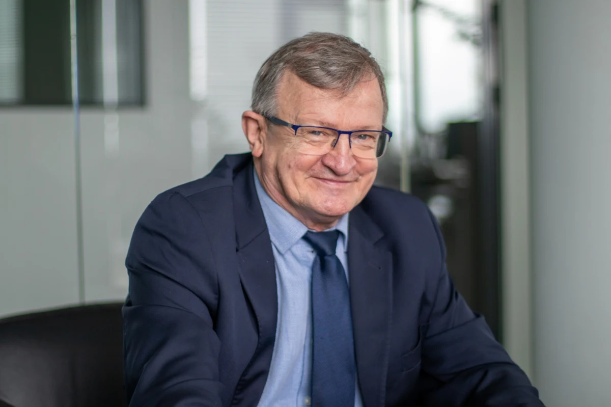 „Do wyborów czasu jest tak niewiele, że ta komisja się nie zdąży rozkręcić, ale temat jest na tyle ważny, że warto ją powołać. Kto broi, ten się boi. My się nie obawiamy, badania tej komisji obejmą też nasze rządy” – zaznaczył Tadeusz Cymański w Porannej rozmowie w RMF FM, pytany o powody powołania sejmowej komisji weryfikacyjnej ds. wpływów rosyjskich w Polsce. Czy ma to być sposób na pokonanie Donalda Tuska? Gość Roberta Mazurka dodał, że w zaczynającej się kampanii wyborczej wszystkie chwyty są dozwolone.