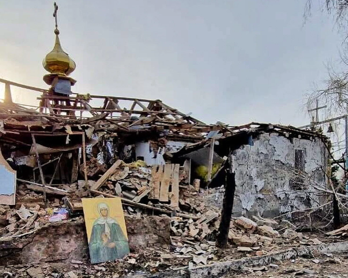 Wstrząsające nagranie dotyczące bestialstwa wobec cywilnej ludności Ukrainy pojawiło się w sieci. W krótkim materiale wideo mężczyzna, przedstawiany jako najemnik Grupy Wagnera, opowiada, jak wykonywał rozkaz przełożonych, że żaden mieszkaniec nie może żywy opuścić Bachmutu.